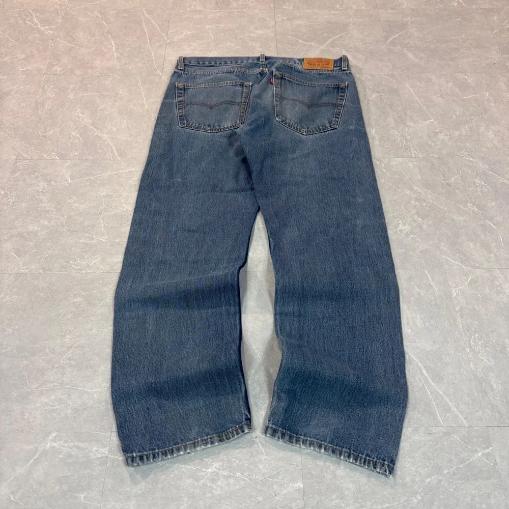 Levis 505 Regular Fit Straight Leg Jeans Mens 36x32 Medium Wash Blue Denim 3461